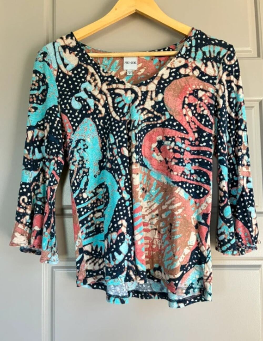 Nic + Zoe linen rayon abstract turquoise black bell sleeve boho hippie blouse
